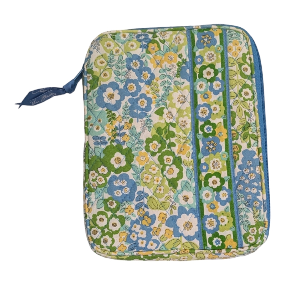 Vera Bradley 7"x9" Padded Electronics Case Like New